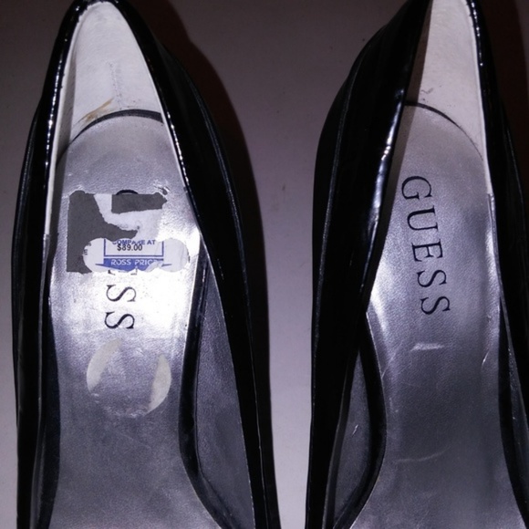 Guess‎ Heels - Picture 5 of 8